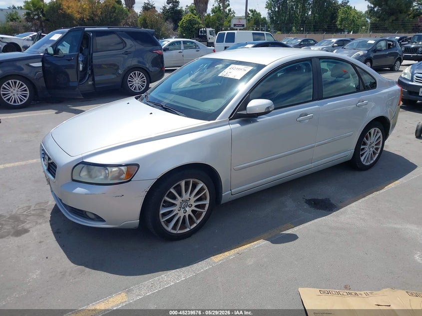 2011 Volvo S40 VIN YV1672MS6B2538538 IAAI salvage auction — NORMAL WEAR, Clear - Dealer Only (California), sold $1,175 on 2026-07-06 (photo 2)