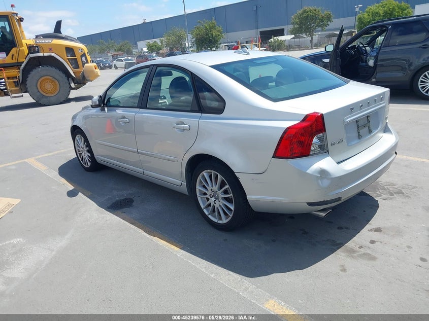 2011 Volvo S40 VIN YV1672MS6B2538538 IAAI salvage auction — NORMAL WEAR, Clear - Dealer Only (California), sold $1,175 on 2026-07-06 (photo 3)