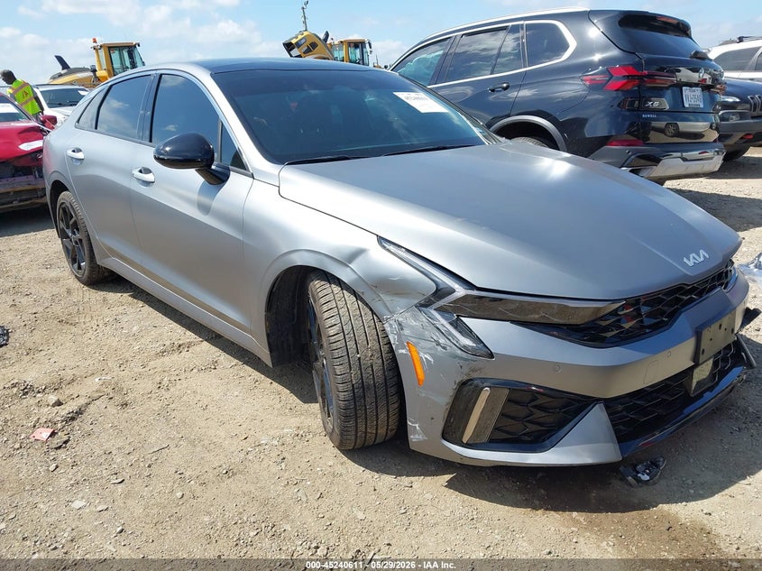 2026 Kia K5 VIN KNAG64J76T5397296 IAAI salvage auction — LEFT FRONT, Salvage Title, sold $9,450 on 2026-09-15 (photo 1)