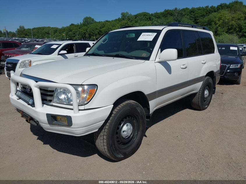 2006 Toyota Land cruiser VIN JTEHT05JX62080850 IAAI salvage auction — REAR END, Salvage (Illinois), sold $5,300 on 2026-07-16 (photo 2)