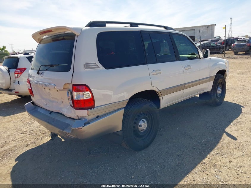 2006 Toyota Land cruiser VIN JTEHT05JX62080850 IAAI salvage auction — REAR END, Salvage (Illinois), sold $5,300 on 2026-07-16 (photo 4)