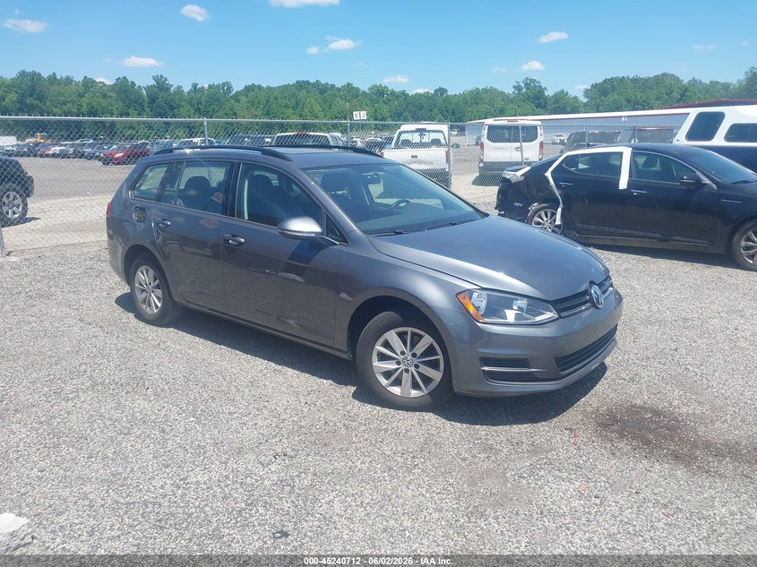 2015 Volkswagen Golf sportsvan VIN 3VWC17AUXFM501324 IAAI salvage auction — NORMAL WEAR, Salvage Title, sold $325 on 2026-07-20 (photo 1)