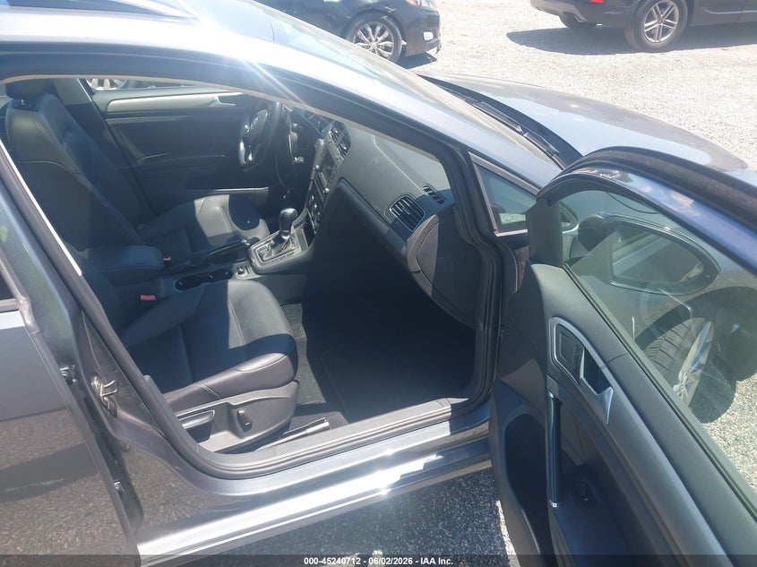 2015 Volkswagen Golf sportsvan VIN 3VWC17AUXFM501324 IAAI salvage auction — NORMAL WEAR, Salvage Title, sold $325 on 2026-07-20 (photo 5)