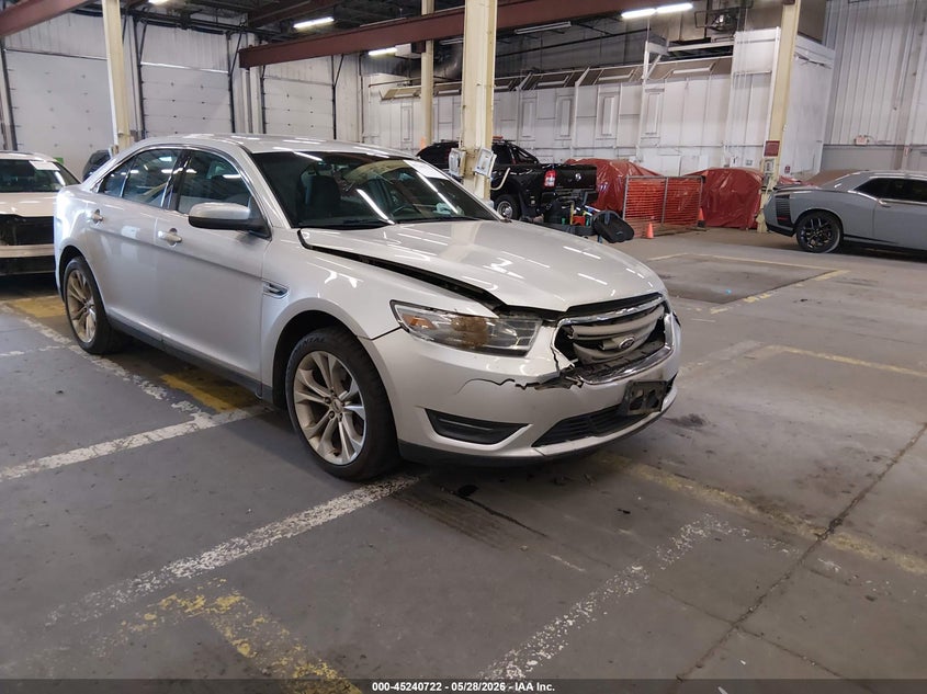 2013 Ford Taurus VIN 1FAHP2E84DG161527 IAAI salvage auction — FRONT END, Salvage Title, sold $550 on 2026-07-30 (photo 1)
