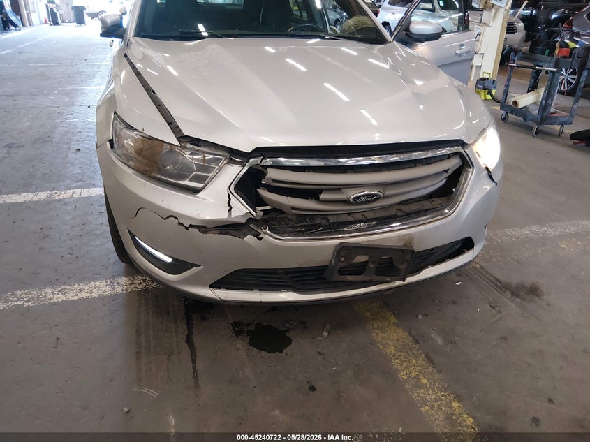 2013 Ford Taurus VIN 1FAHP2E84DG161527 IAAI salvage auction — FRONT END, Salvage Title, sold $550 on 2026-07-30 (photo 6)