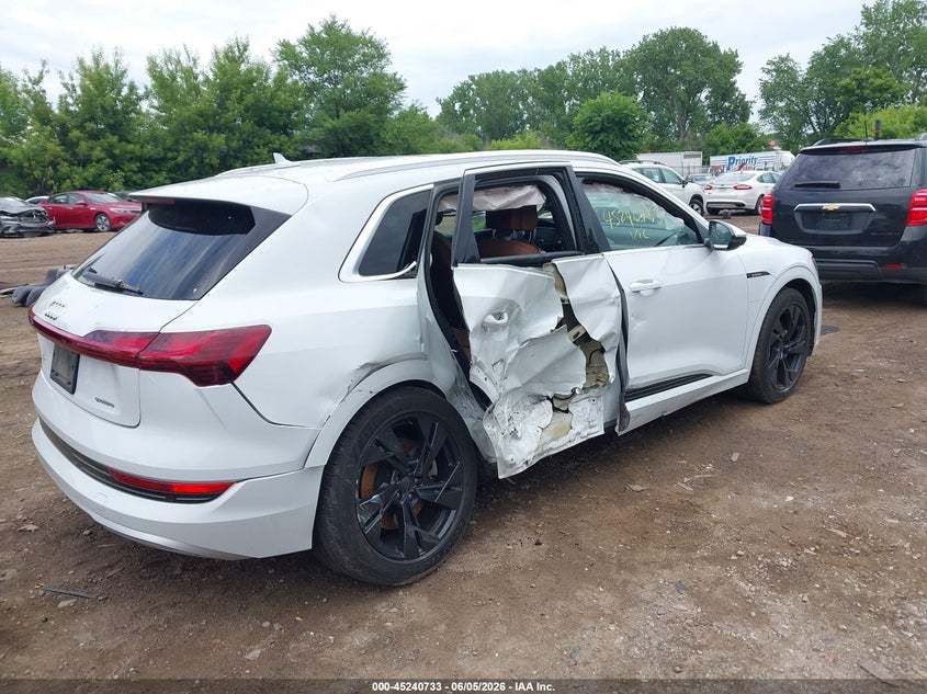 2021 Audi E-tron VIN WA1AAAGE1MB003034 IAAI salvage auction — SIDE, Salvage (Minnesota), sold $8,300 on 2026-07-31 (photo 4)