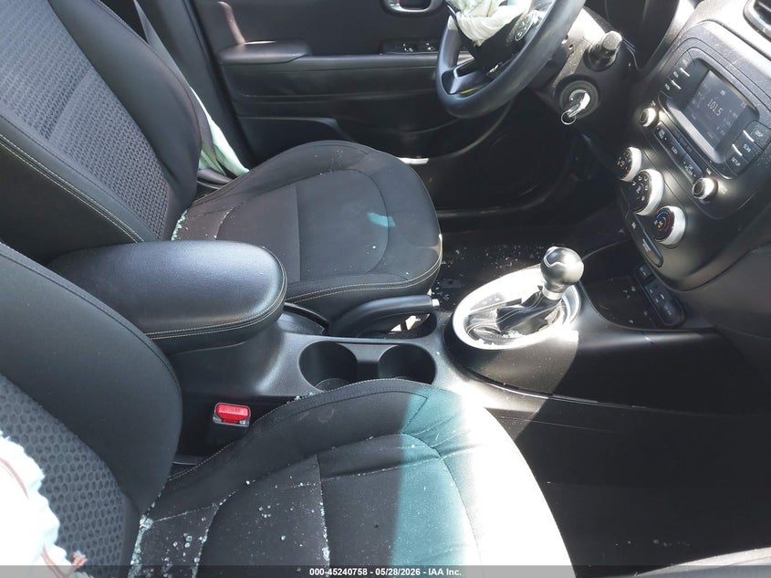 2016 Kia Soul VIN KNDJP3A56G7323112 IAAI salvage auction — SIDE, Salvage Title, sold $600 on 2026-07-21 (photo 5)
