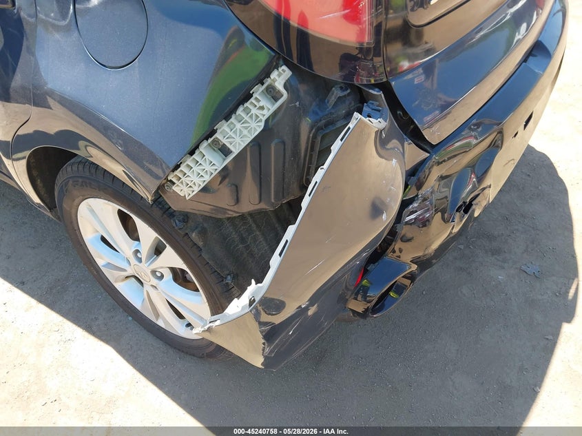 2016 Kia Soul VIN KNDJP3A56G7323112 IAAI salvage auction — SIDE, Salvage Title, sold $600 on 2026-07-21 (photo 6)