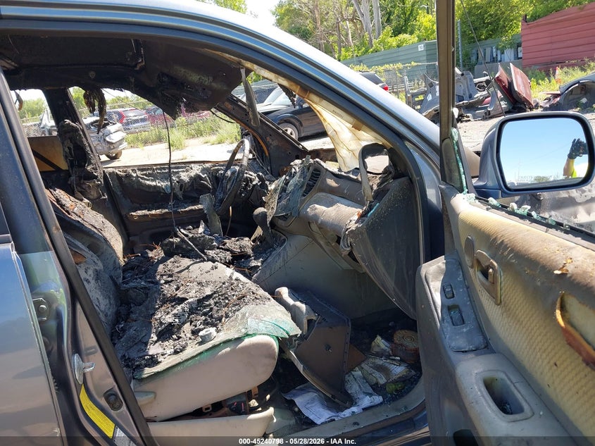 2007 Toyota Highlander VIN JTEHP21A570196265 IAAI salvage auction — EXTERIOR BURN, Scrap (Michigan), sold $350 on 2026-07-09 (photo 5)