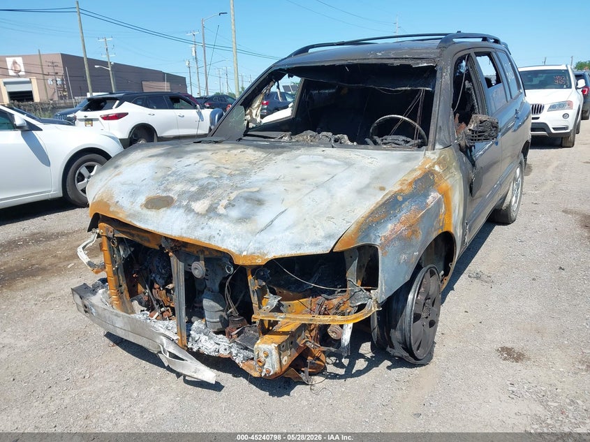 2007 Toyota Highlander VIN JTEHP21A570196265 IAAI salvage auction — EXTERIOR BURN, Scrap (Michigan), sold $350 on 2026-07-09 (photo 6)
