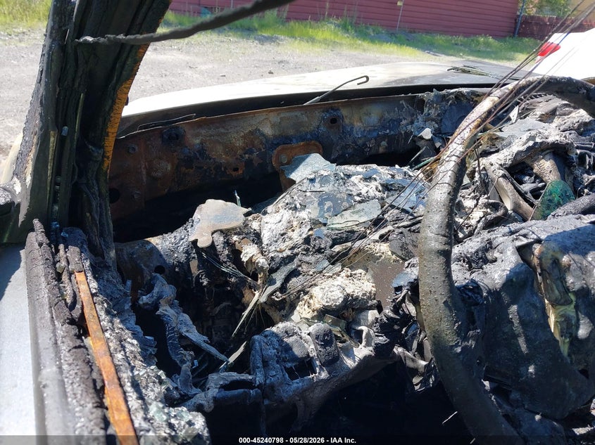 2007 Toyota Highlander VIN JTEHP21A570196265 IAAI salvage auction — EXTERIOR BURN, Scrap (Michigan), sold $350 on 2026-07-09 (photo 7)