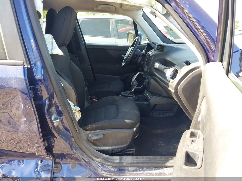 2019 Jeep Renegade VIN ZACNJBBB4KPK22693 IAAI salvage auction — RIGHT SIDE, Clear (Michigan), sold $2,675 on 2026-07-29 (photo 5)
