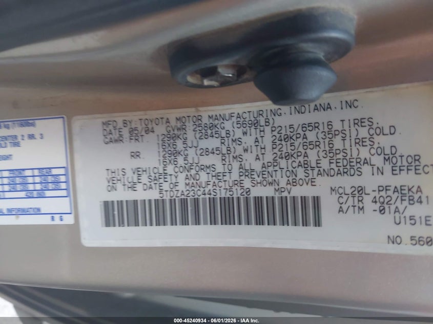 2004 Toyota Sienna VIN 5TDZA23C44S175120 IAAI salvage auction — NORMAL WEAR, Clear (Missouri), sold $575 on 2026-07-08 (photo 9)