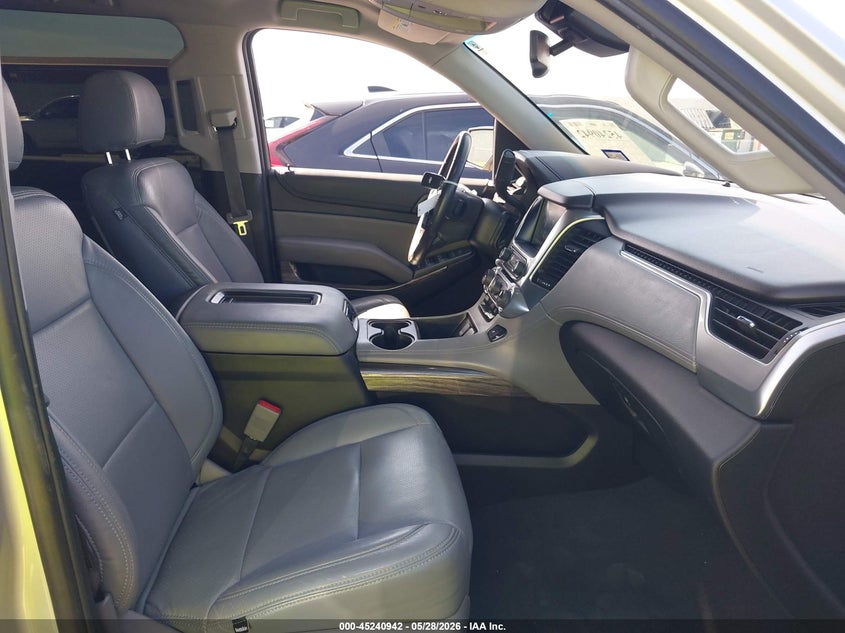 2019 Chevrolet Tahoe VIN 1GNSCBKCXKR369392 IAAI salvage auction — SIDE, Salvage Title, sold $7,600 on 2026-07-09 (photo 5)