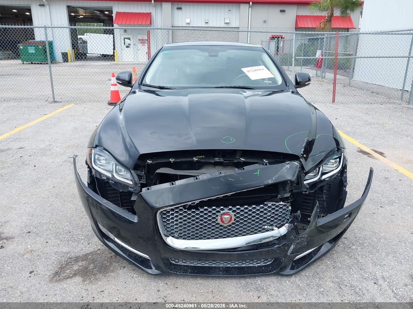 2016 Jaguar Xj VIN SAJWA2G73G8W02720 IAAI salvage auction — FRONT END, Salvage Title, sold $6,150 on 2026-07-06 (photo 6)