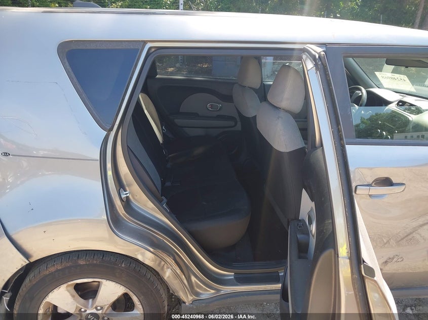 2018 Kia Soul VIN KNDJN2A26J7523257 IAAI salvage auction — LEFT & RIGHT, Salvage Title, sold $1,500 on 2026-07-17 (photo 8)