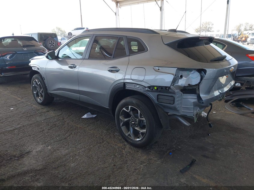 2025 Chevrolet Trax VIN KL77LHEPXSC037016 IAAI salvage auction — FRONT & REAR, Salvage Title, sold $3,450 on 2026-07-17 (photo 3)