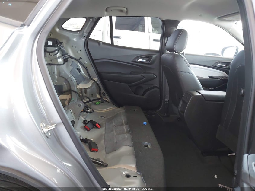 2025 Chevrolet Trax VIN KL77LHEPXSC037016 IAAI salvage auction — FRONT & REAR, Salvage Title, sold $3,450 on 2026-07-17 (photo 8)