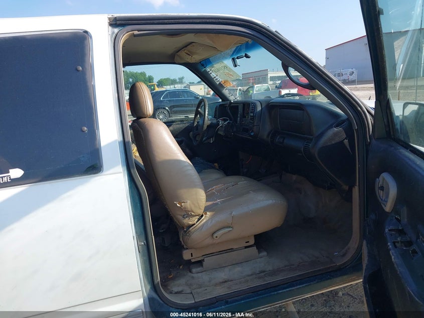 1998 Chevrolet S-10 pickup VIN 1GCEK19M4WE135568 IAAI salvage auction — RIGHT SIDE, Salvage (Tennessee), sold $250 on 2026-07-09 (photo 5)