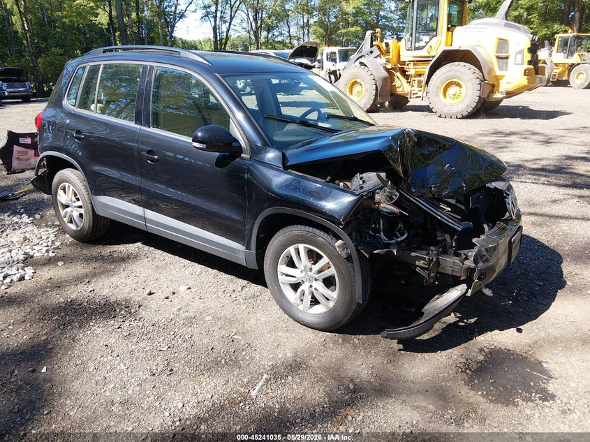 2016 Volkswagen Tiguan VIN WVGBV7AX4GW550321 IAAI salvage auction — FRONT & REAR, Clear (Virginia), sold $25 on 2026-07-28 (photo 1)