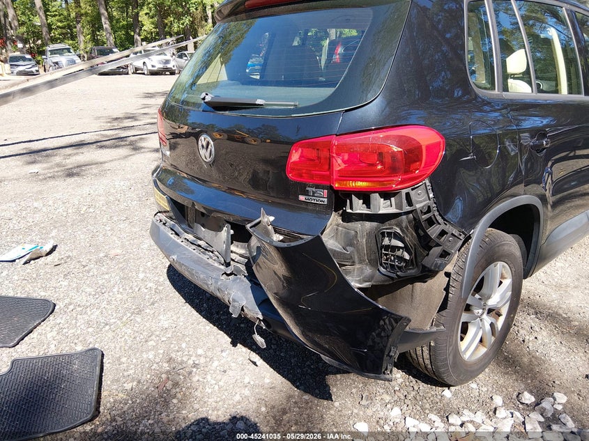 2016 Volkswagen Tiguan VIN WVGBV7AX4GW550321 IAAI salvage auction — FRONT & REAR, Clear (Virginia), sold $25 on 2026-07-28 (photo 6)