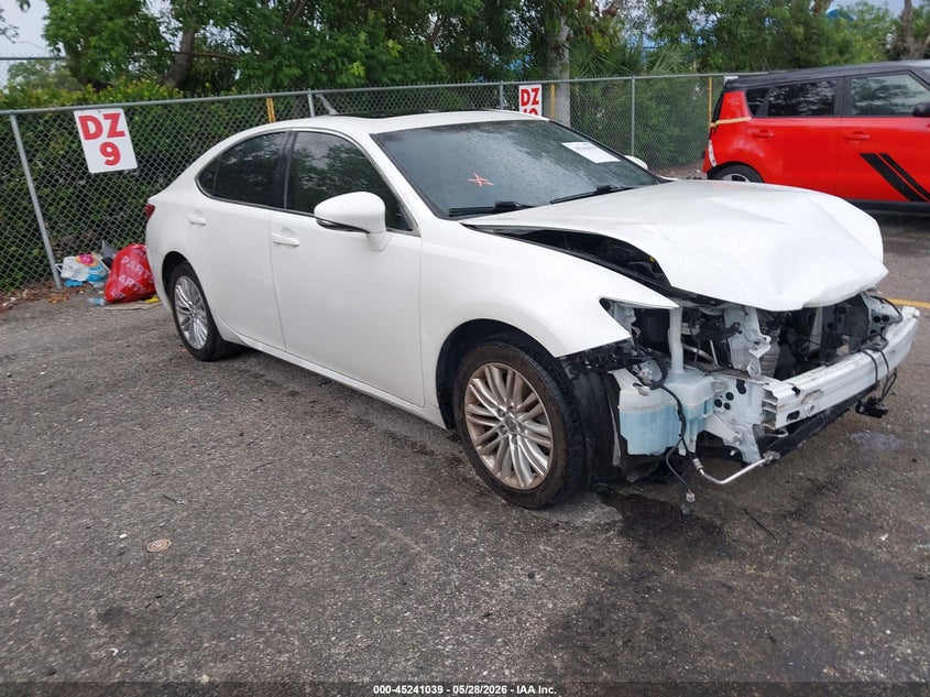 2013 Lexus VIN JTHBK1GG5D2083574 IAAI salvage auction — FRONT END, Salvage Title, sold $4,200 on 2026-07-13 (photo 1)