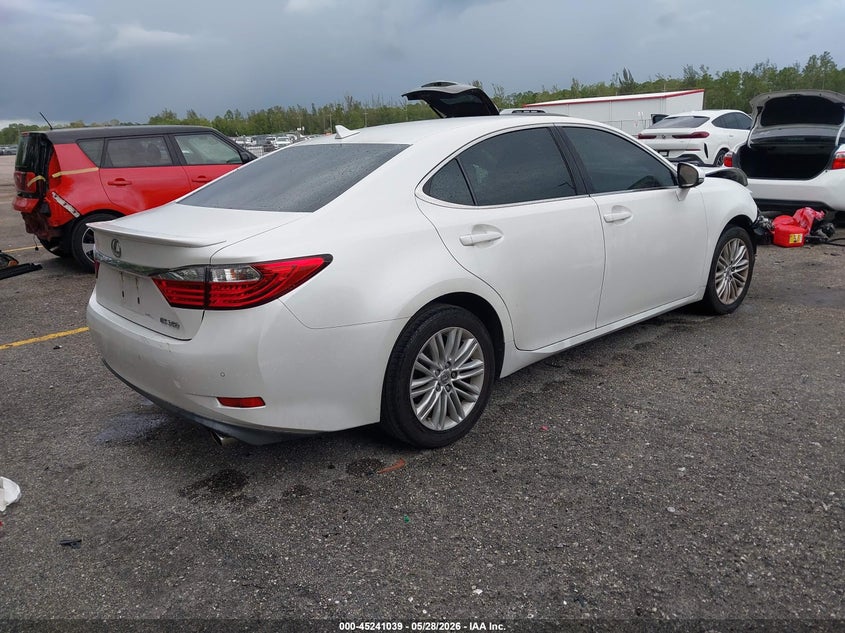 2013 Lexus VIN JTHBK1GG5D2083574 IAAI salvage auction — FRONT END, Salvage Title, sold $4,200 on 2026-07-13 (photo 4)
