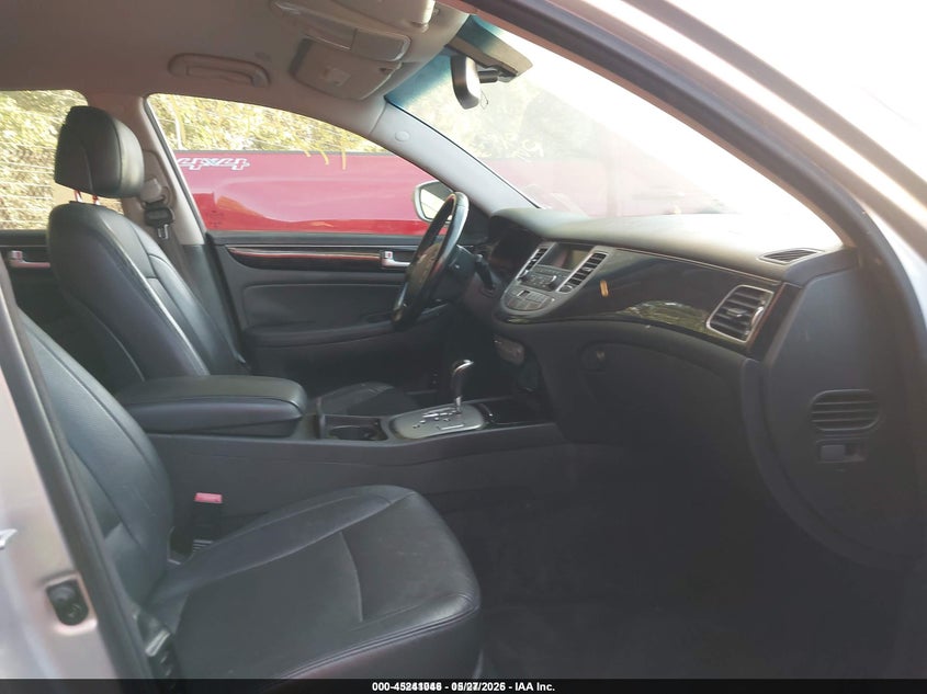 2013 Hyundai Genesis VIN KMHGC4DD0DU212773 IAAI salvage auction — RIGHT FRONT, Clear (Michigan), sold $1,400 on 2026-07-15 (photo 5)