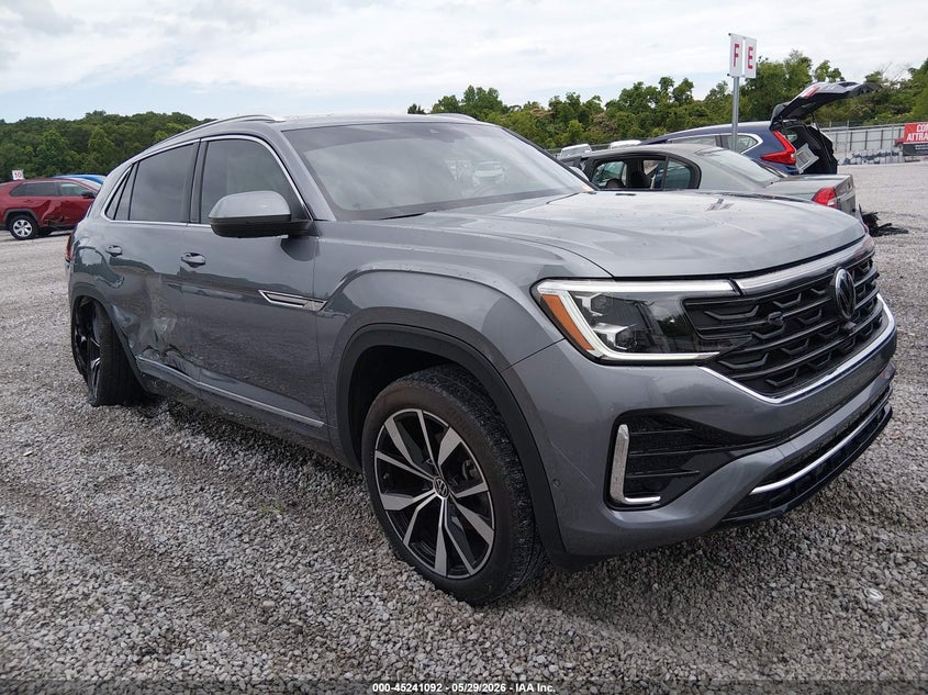 2024 Volkswagen Atlas cross sport VIN 1V2FE2CA2RC239118 IAAI salvage auction — RIGHT SIDE, Salvage Title, sold $13,000 on 2026-08-20 (photo 1)
