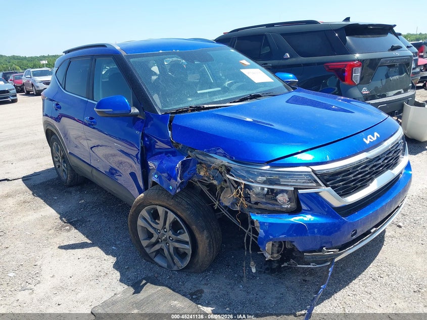 2023 Kia Seltos VIN KNDEU2AA0P7397644 IAAI salvage auction — LEFT & RIGHT, Junk (Oklahoma), sold $1,300 on 2026-07-28 (photo 1)
