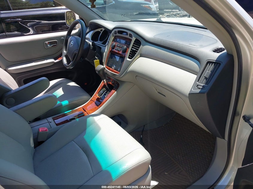 2004 Toyota Highlander VIN JTEDP21A940002802 IAAI salvage auction — FRONT END, Salvage (Rhode Island), sold $1,150 on 2026-07-21 (photo 5)