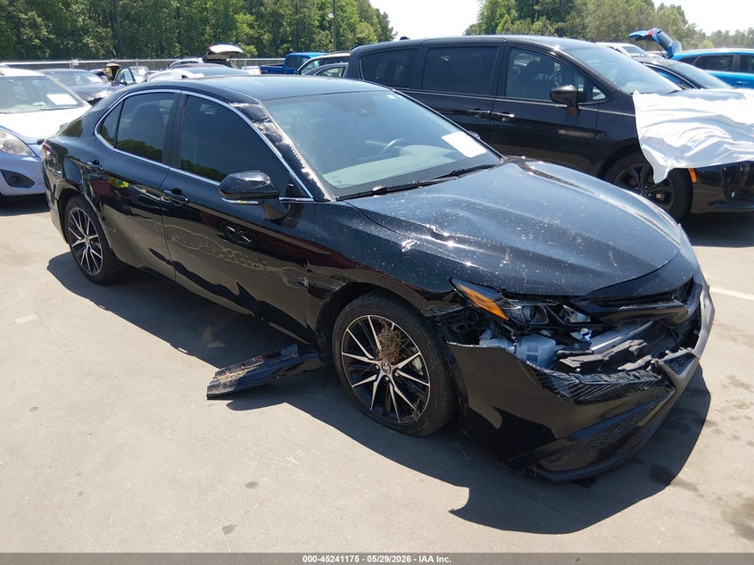 2024 Toyota Camry VIN 4T1G11AKXRU211757 IAAI salvage auction — RIGHT FRONT, Salvage Title, sold $7,875 on 2026-07-28 (photo 1)