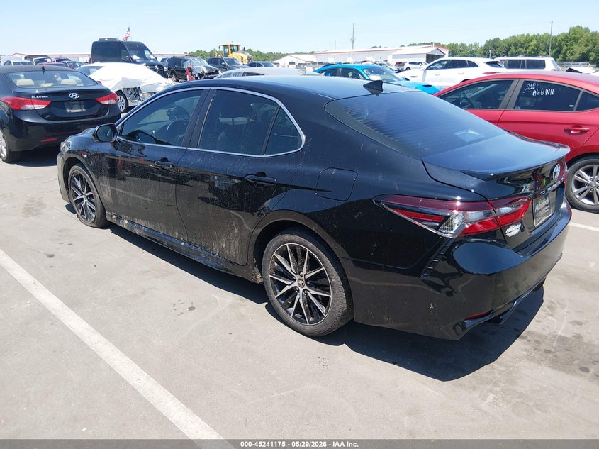 2024 Toyota Camry VIN 4T1G11AKXRU211757 IAAI salvage auction — RIGHT FRONT, Salvage Title, sold $7,875 on 2026-07-28 (photo 3)