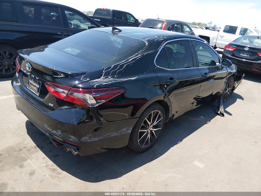 2024 Toyota Camry VIN 4T1G11AKXRU211757 IAAI salvage auction — RIGHT FRONT, Salvage Title, sold $7,875 on 2026-07-28 (photo 4)
