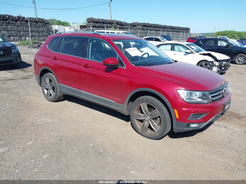 2020 Volkswagen Tiguan VIN 3VV2B7AX2LM015612 IAAI salvage auction — LEFT FRONT, Salvage (Pennsylvania), sold $5,100 on 2026-07-19 (photo 1)