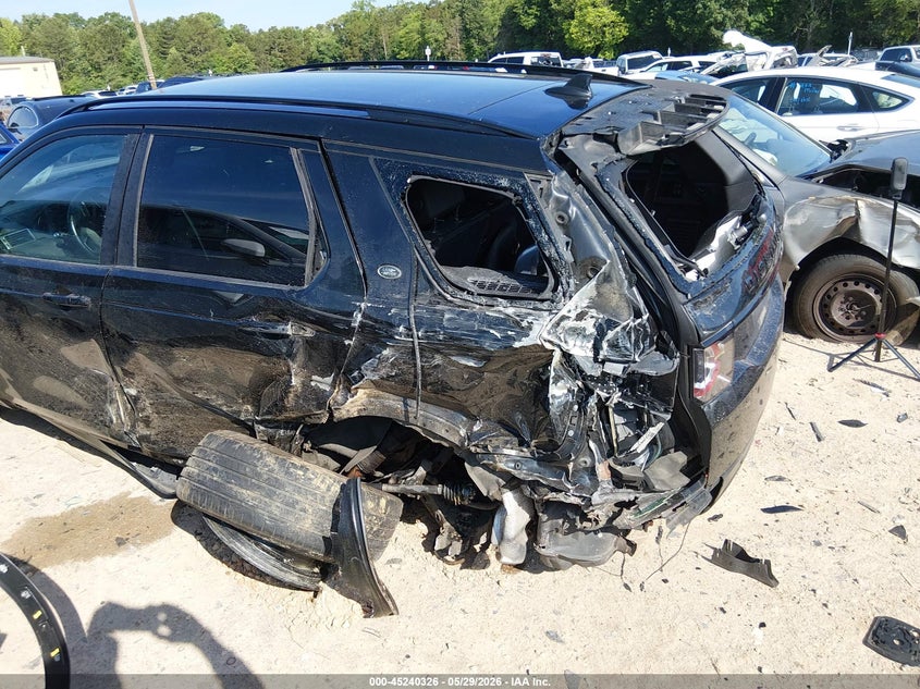 2016 Land rover Discovery sport VIN SALCR2BG7GH581073 IAAI salvage auction — REAR END, Salvage (North Carolina), sold $1,250 on 2026-07-20 (photo 6)
