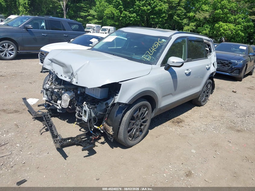 2022 Kia Telluride VIN 5XYP5DHC6NG277212 IAAI salvage auction — ENGINE DAMAGE, Salvage Title, sold $1,750 on 2026-07-07 (photo 2)