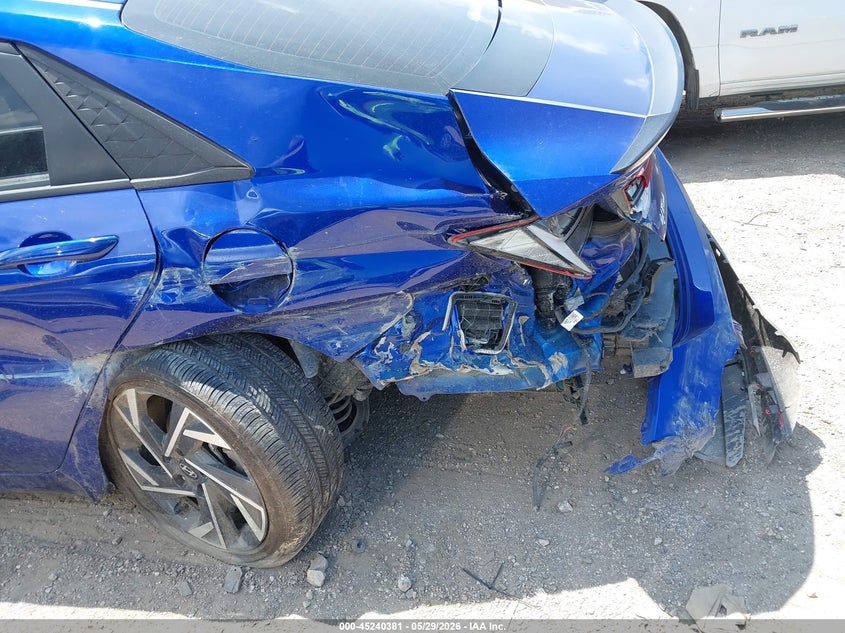 2025 Hyundai Elantra VIN KMHLM4DJ8SU164647 IAAI salvage auction — LEFT SIDE, Salvage Title, sold $1,250 on 2026-07-27 (photo 6)