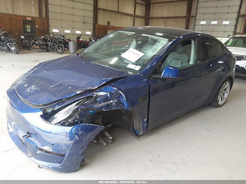 2022 Tesla Model y VIN 7SAYGDEE9NF442605 IAAI salvage auction — SUSPENSION, Salvage Title, sold $8,000 on 2026-07-16 (photo 2)