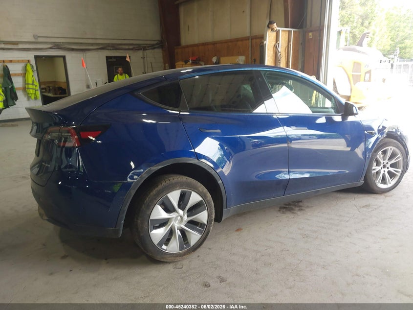 2022 Tesla Model y VIN 7SAYGDEE9NF442605 IAAI salvage auction — SUSPENSION, Salvage Title, sold $8,000 on 2026-07-16 (photo 4)