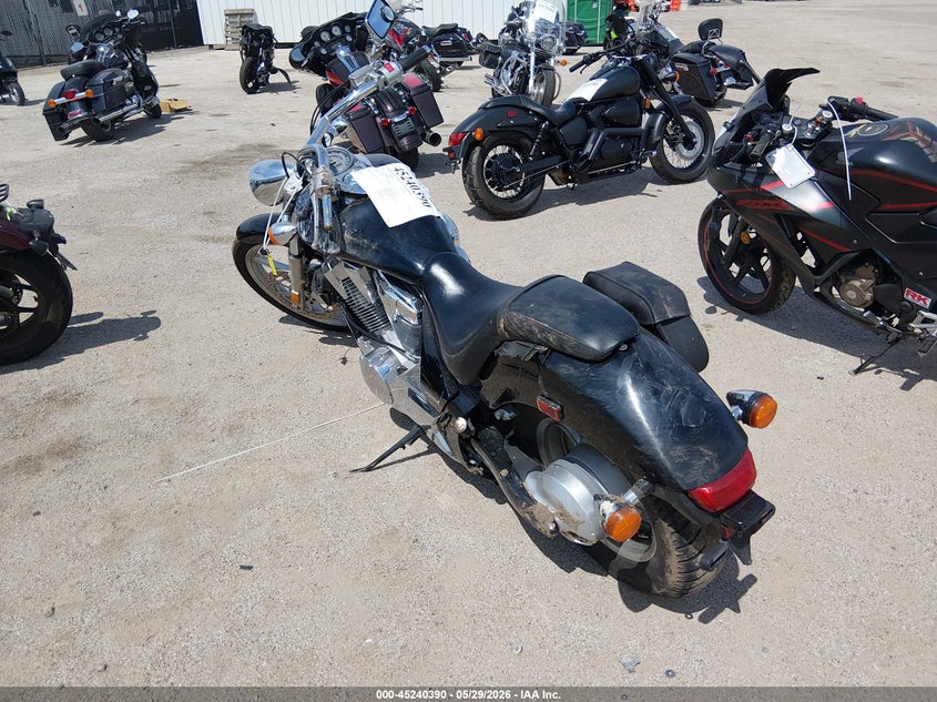 2010 Honda Vt1300 VIN JH2SC6708AK000611 IAAI salvage auction — SIDE, Salvage (Texas), sold $325 on 2026-07-29 (photo 3)