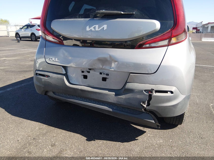 2022 Kia Soul VIN KNDJ23AU4N7814877 IAAI salvage auction — FRONT & REAR, Salvage Title, sold $1,850 on 2026-07-10 (photo 6)