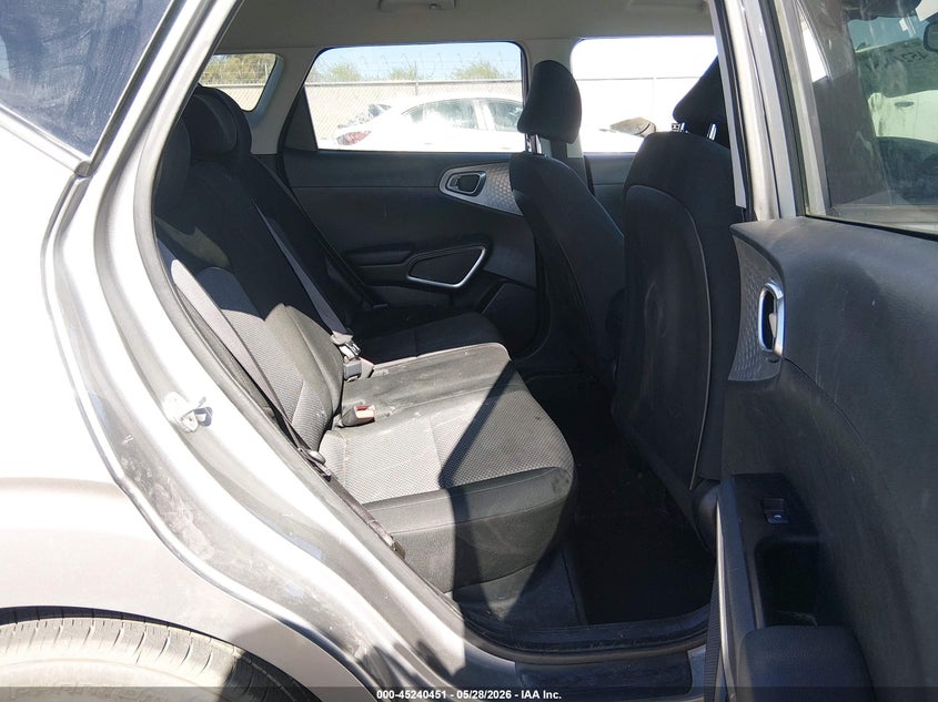 2022 Kia Soul VIN KNDJ23AU4N7814877 IAAI salvage auction — FRONT & REAR, Salvage Title, sold $1,850 on 2026-07-10 (photo 8)