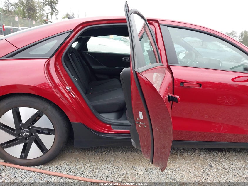 2025 Hyundai Ioniq 6 VIN KMHM24AC9SA102515 IAAI salvage auction — SIDE, Salvage Title, sold $7,250 on 2026-07-22 (photo 8)