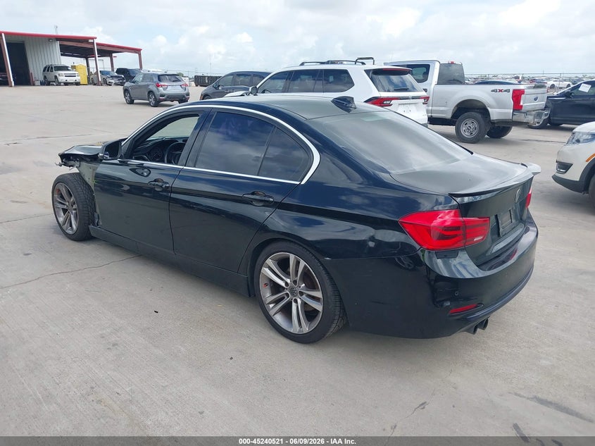 2018 BMW 3er VIN WBA8B9G55JNU58024 IAAI salvage auction — FRONT END, Salvage Title, sold $4,450 on 2026-07-17 (photo 3)