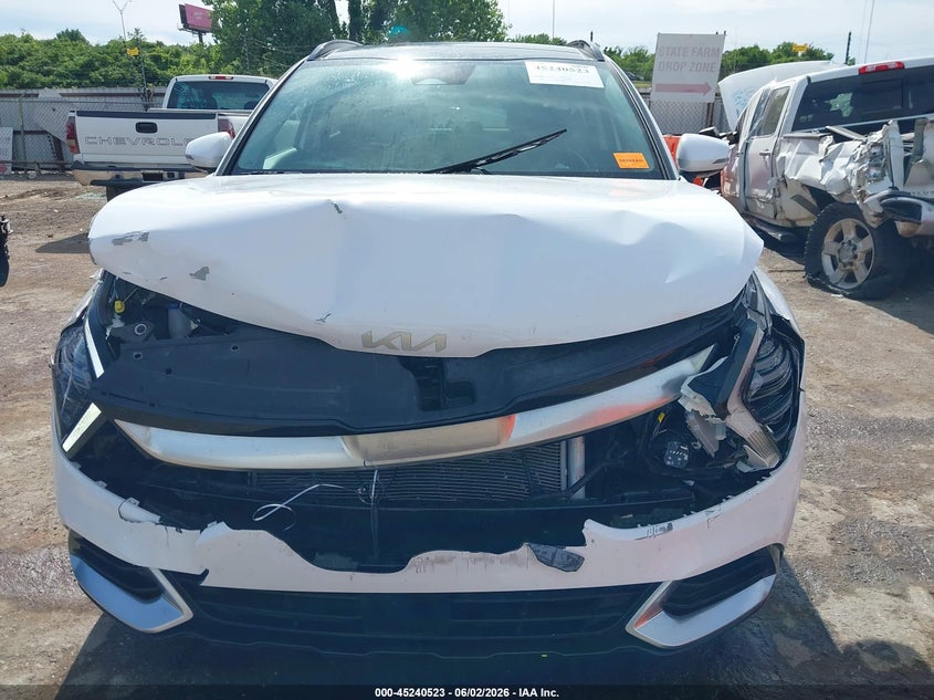 2025 Kia Sportage VIN 5XYK43DF8SG242576 IAAI salvage auction — FRONT END, Salvage Title, sold $10,100 on 2026-08-21 (photo 6)
