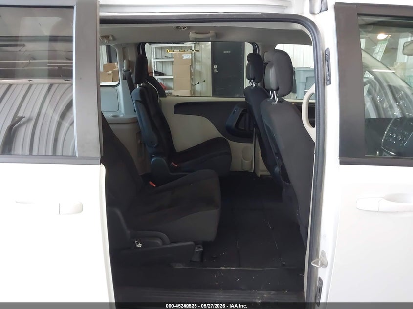 2018 Dodge Grand caravan VIN 2C4RDGBG0JR307822 IAAI salvage auction — REAR END, SF97 (Kansas), sold $9,500 on 2026-07-09 (photo 8)