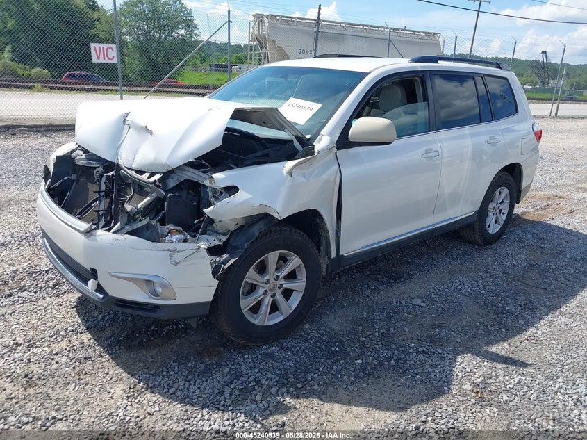 2011 Toyota Highlander VIN 5TDBK3EH6BS049965 IAAI salvage auction — FRONT END, Salvage (North Carolina), sold $1,500 on 2026-07-17 (photo 2)