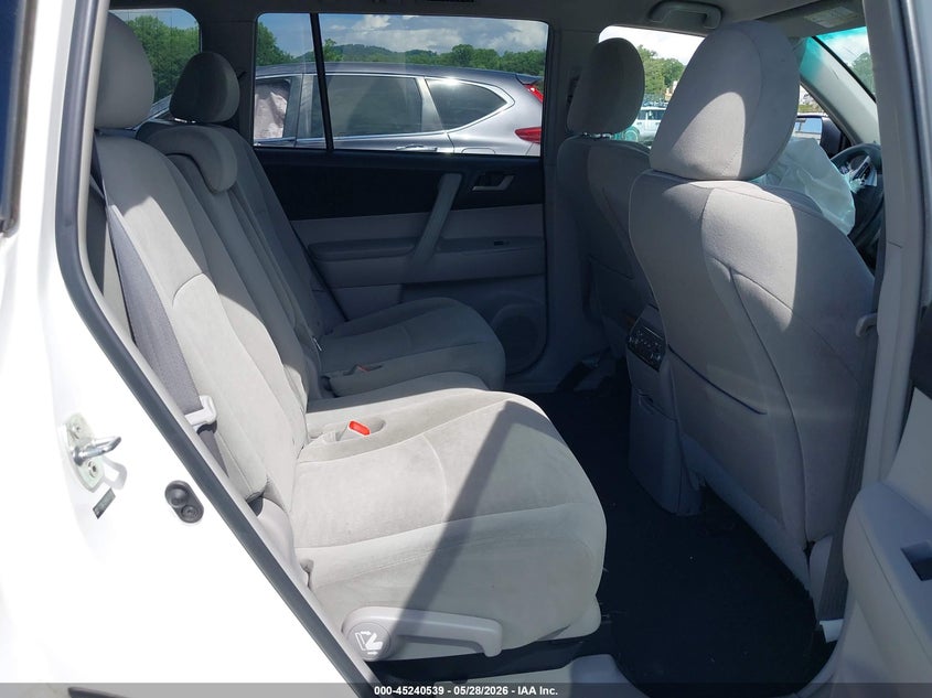 2011 Toyota Highlander VIN 5TDBK3EH6BS049965 IAAI salvage auction — FRONT END, Salvage (North Carolina), sold $1,500 on 2026-07-17 (photo 8)
