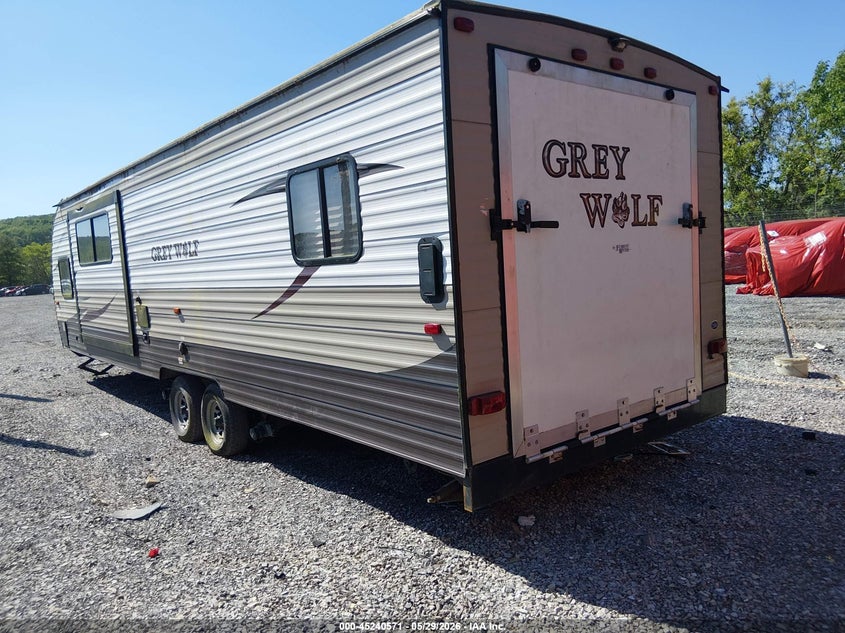 2015 Forest river Grey wolf VIN 4X4TCKC2XFK028182 IAAI salvage auction — ROOF, Salvage (Pennsylvania), sold $400 on 2026-09-09 (photo 3)